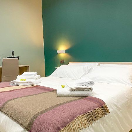 Domus Pisanelli Otel Napoli Dış mekan fotoğraf
