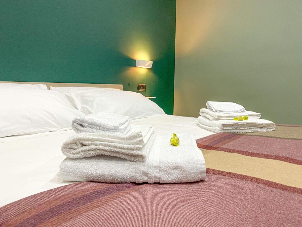Domus Pisanelli Otel Napoli Dış mekan fotoğraf