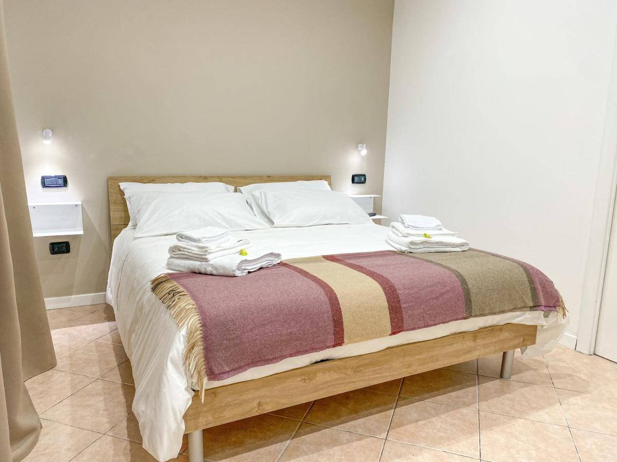 Domus Pisanelli Otel Napoli Dış mekan fotoğraf
