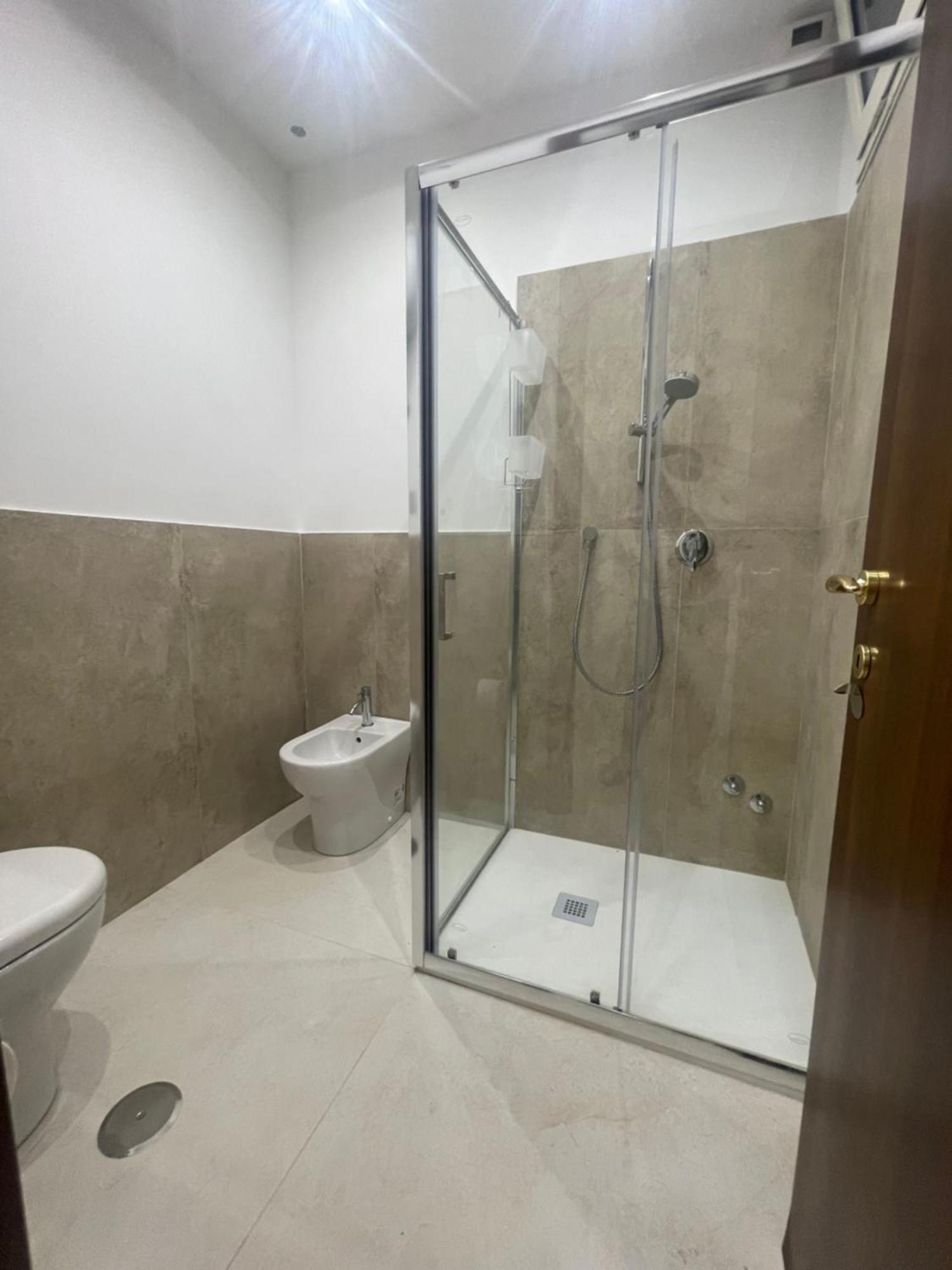 Domus Pisanelli Otel Napoli Dış mekan fotoğraf