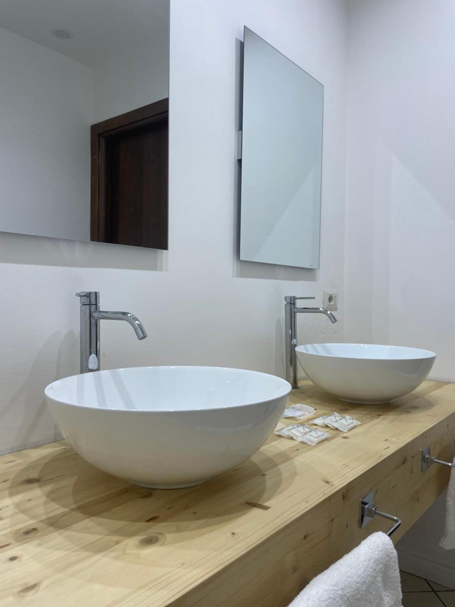 Domus Pisanelli Otel Napoli Dış mekan fotoğraf