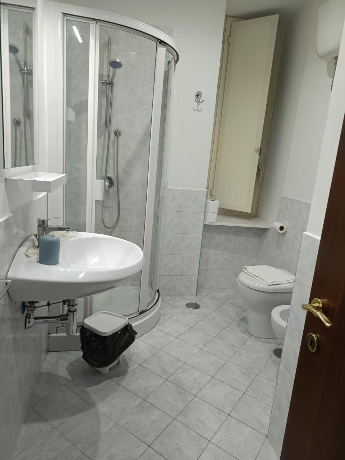 Domus Pisanelli Otel Napoli Dış mekan fotoğraf